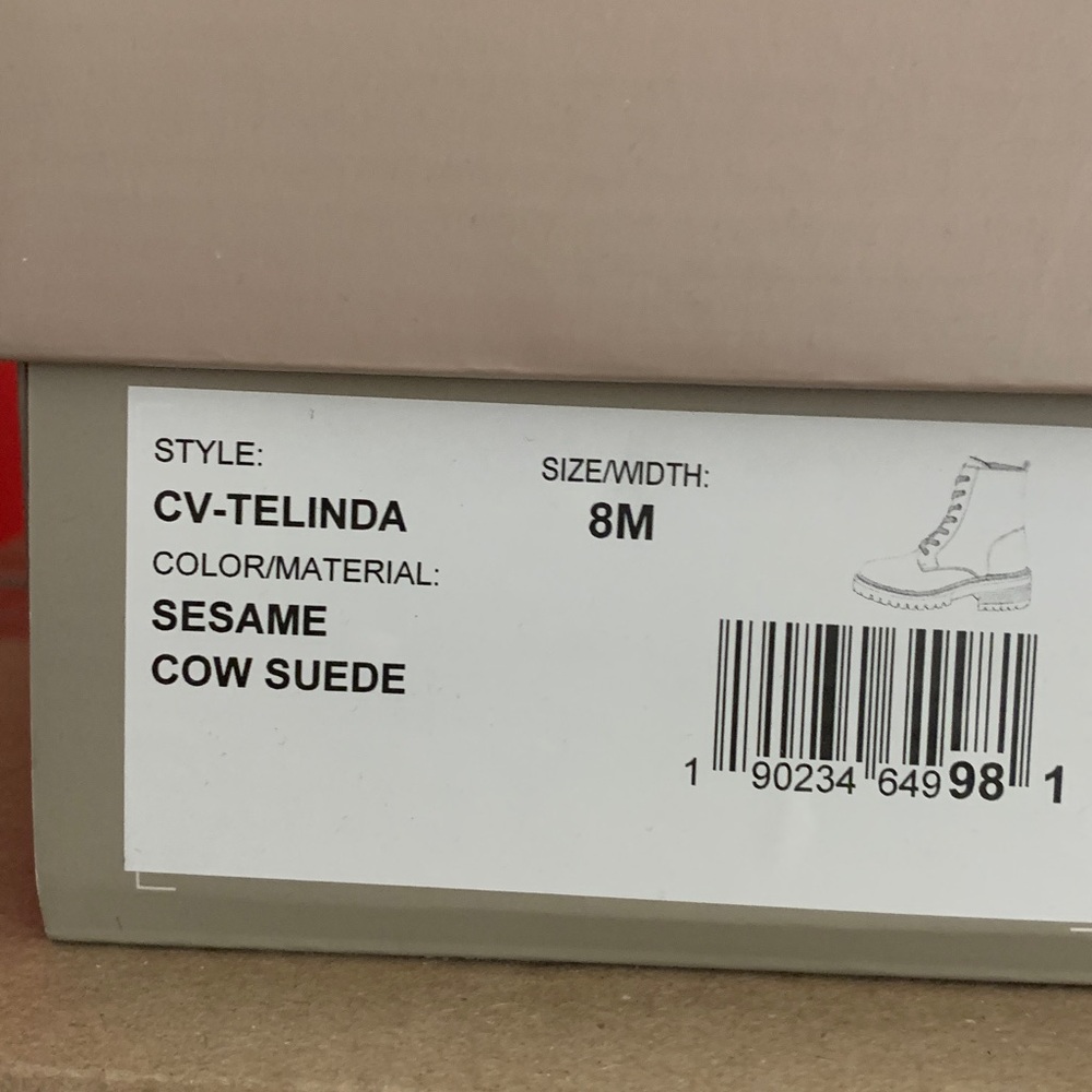 Women’s moto boots